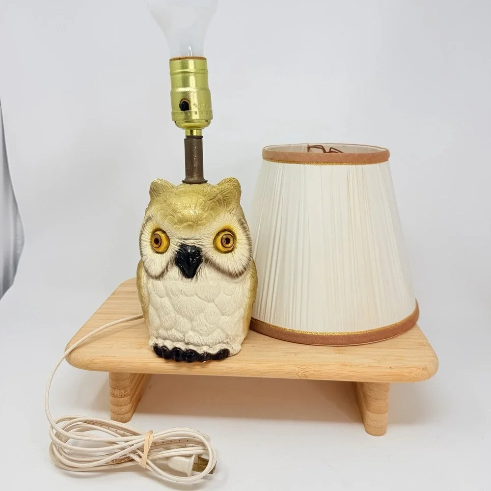 VTG MCM Textured Chalkware Figural Owl 3D Rustic Table Lamp Works Eyes 14